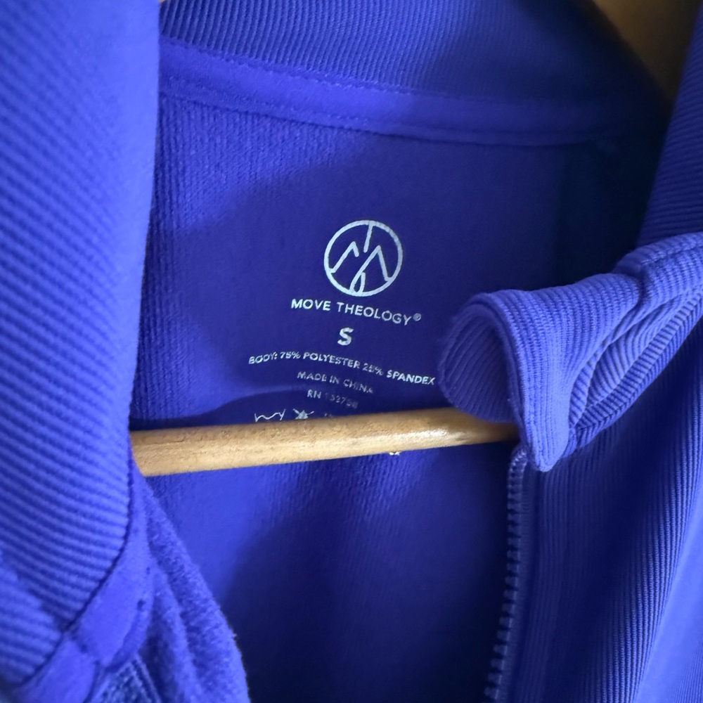 Move Theology purple zip jacket small - Picture 3 of 4